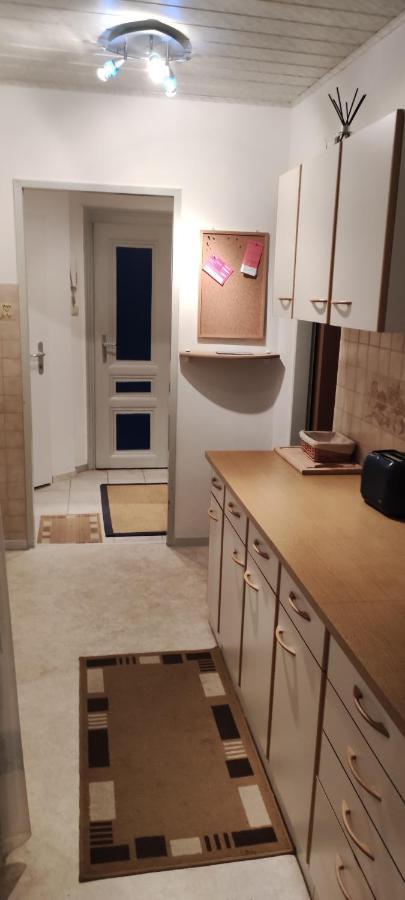 2-Room Appartment Near Westbahnhof 비엔나 외부 사진